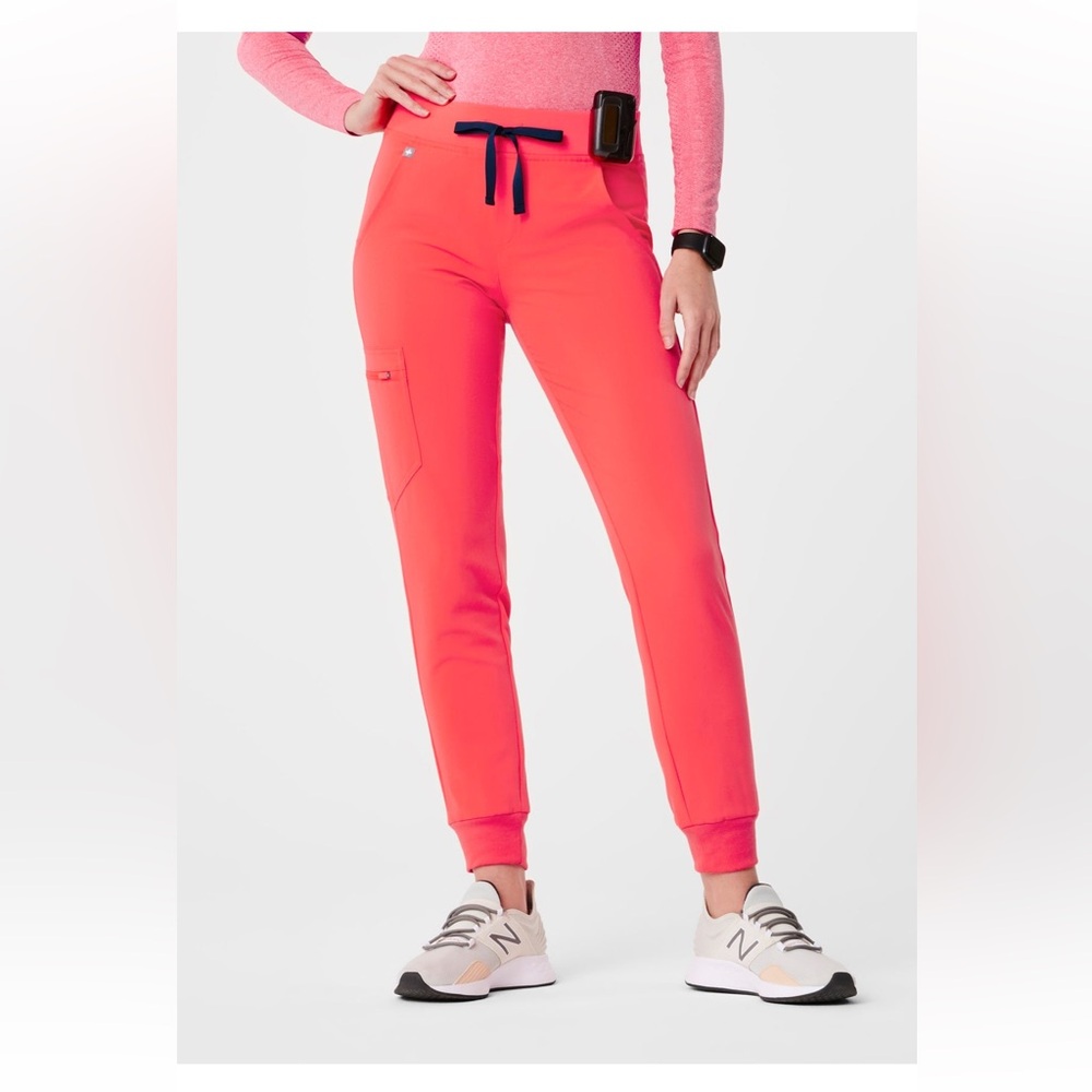 Figs fiery coral Zamora joggers, petite scrubs